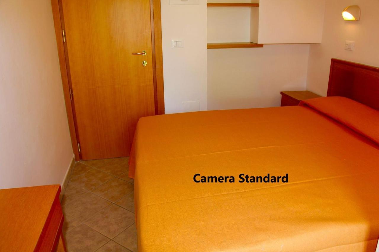 Hotel Alessi** Rimini Extérieur photo