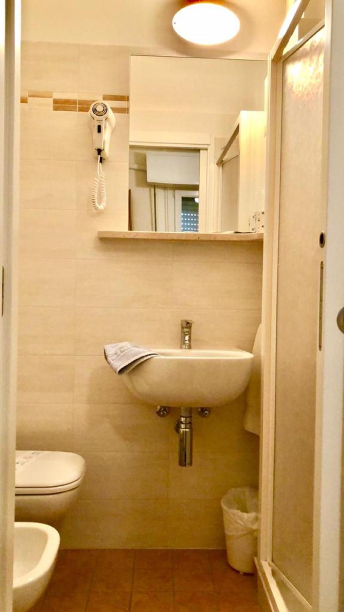 Hotel Alessi** Rimini Extérieur photo
