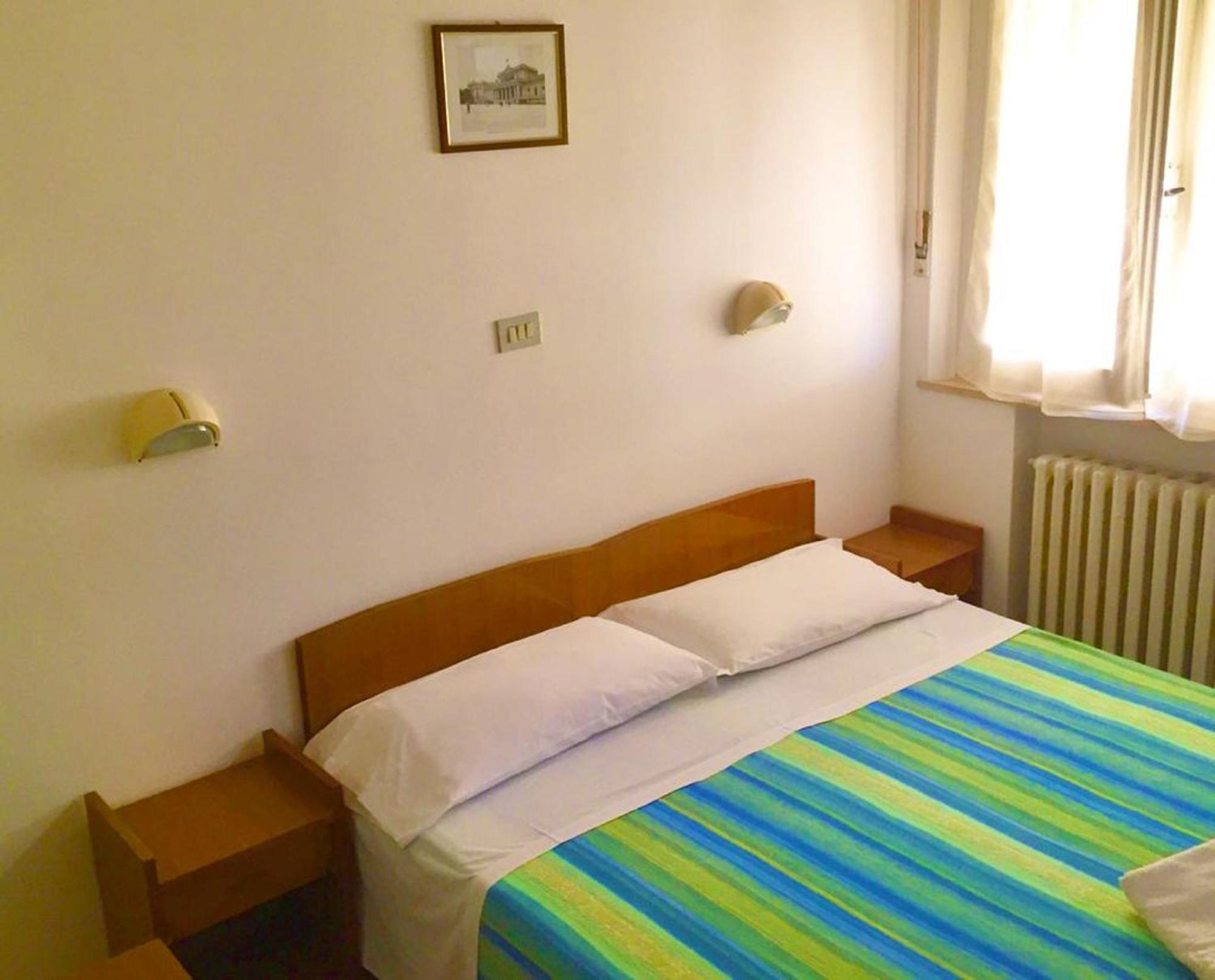 Hotel Alessi** Rimini Extérieur photo